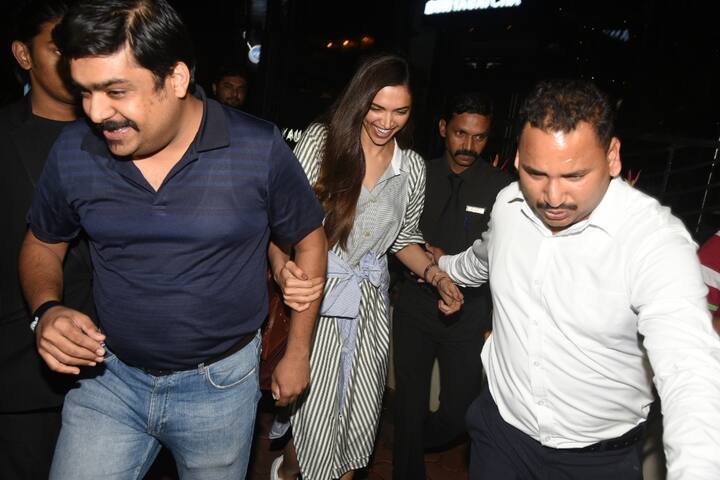 And then warmly holding on to a friend's hand, she makes her exit giving few of the best clicks of her's.