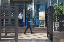 Shahid-Mira with daughter Misha make for a stylish trio while on Diwali lunch at Nara Thai, BKC