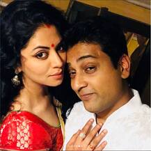 Kavita Kaushik's first Diwali post marriage with Ronnit was in a jungle; Paints Laxmi-Ganesh with lipstick!