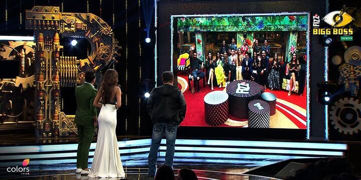 This 'Weekend Ka Vaar' we saw the three contestants being given the Ring task to contend for captaincy. Out of the three, Jyoti got evicted and hence only two, Luv Tyagi and Bandgi Kalra were left in the battle for Captaincy.