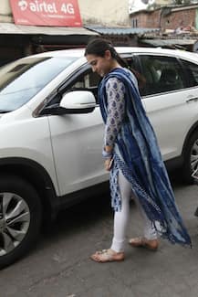 IN PICS: Saif Ali Khan's pretty daughter Sara looks refreshing in a blue salwar-kameez outside her dance class!