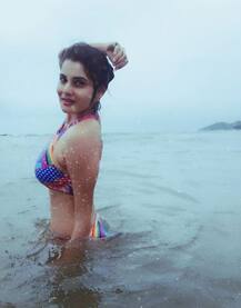 TV actress Shamin Mannan's pre-wedding clicks with beau Atul are TOO ROMANTIC!