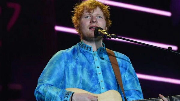WATCH: Kurta-clad Ed Sheeran woos audience in Mumbai concert! WATCH: Kurta-clad Ed Sheeran woos audience in Mumbai concert!