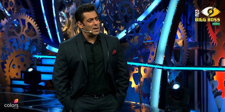 'Bigg Boss 11' host Salman Khan is back with this week's 'Weekend Ka Vaar'. Salman Khan was not very happy with few contestants this week & Puneesh was the villain for him this week.(Photo: Colors)