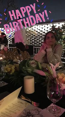 PICS: Malaika Arora STUNS in white looking every inch of a yummy- mummy at Salma Khan's birthday dinner!