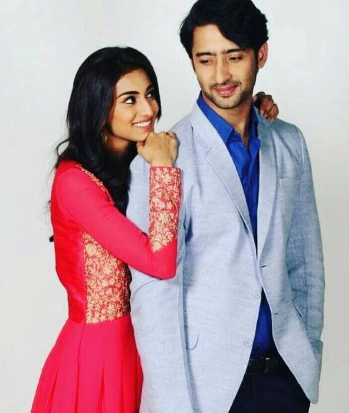 Actors Shaheer Sheikh & Erica Fernandes were loved as Dev & Sonakshi in Sony TV's 'Kuch Rang Pyaar Ke Aise Bhi' and they are one of the most-loved couples on TV. (Photo: Web)