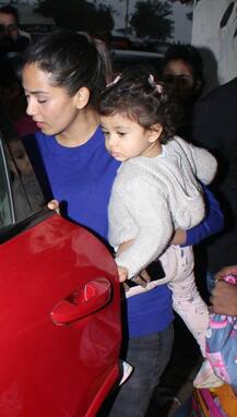 AWWDORABLE PICS: Shahid Kapoor's BABY GIRL Misha enjoys a day out in park with mommy Mira!