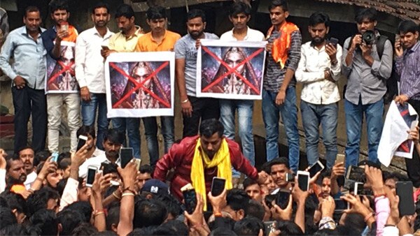 Karni Sena protests outside CBFC office in Mumbai  Karni Sena protests outside CBFC office in Mumbai