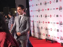 63rd Jio Filmfare Awards: Stars descend on Red Carpet; Bollywood beauties slay!