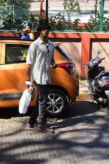 PICS! 'Dhadak' actor Ishaan Khatter spends Sunday with niece Misha Kapoor and Bhabhi Mira Rajput!