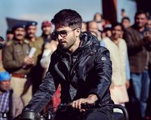 PICS: Shahid Kapoor's baby girl Misha spotted with mommy Mira looking SUPER CUTE as always!