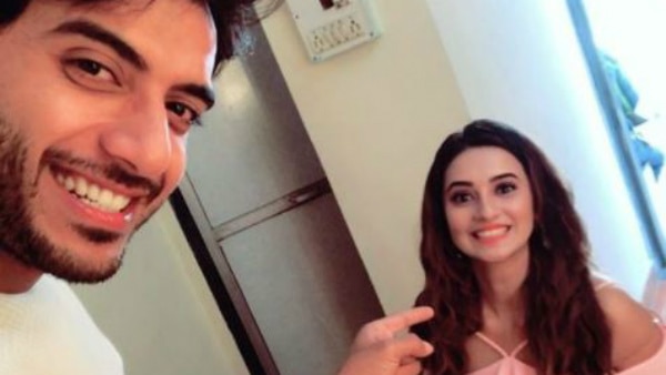 Ek Deewana Tha: Shivani Surve REUNITES with Vikram Singh Chauhan as she starts shooting for the show! Ek Deewana Tha: Shivani Surve REUNITES with Vikram Singh Chauhan as she starts shooting for the show!