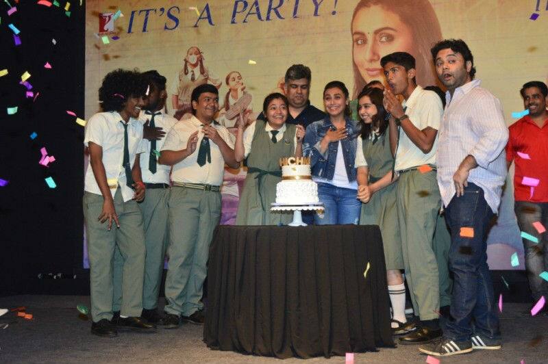 'Hichki' success bash: Rani Mukerji cuts cake & celebrates with her 'students' in style! INSIDE PICS 'Hichki' success bash: Rani Mukerji cuts cake & celebrates with her 'students' in style! INSIDE PICS