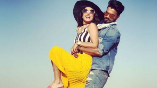 CONGRATULATIONS! Hina Khan gets ENGAGED to boyfriend Rocky Jaiswal in Dubai!  CONGRATULATIONS! Hina Khan gets ENGAGED to boyfriend Rocky Jaiswal in Dubai!