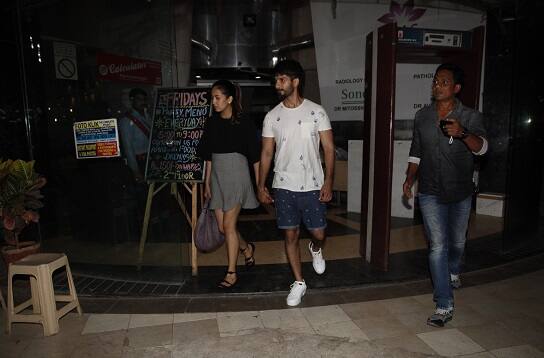  Shahid Kapoor and Mira Rajput's chemistry is obvious to all. This amazing pair gives couple goals. Both the actors are happy parents of their adorable daughter Misha Kapoor. (Image- Manav Manglani)