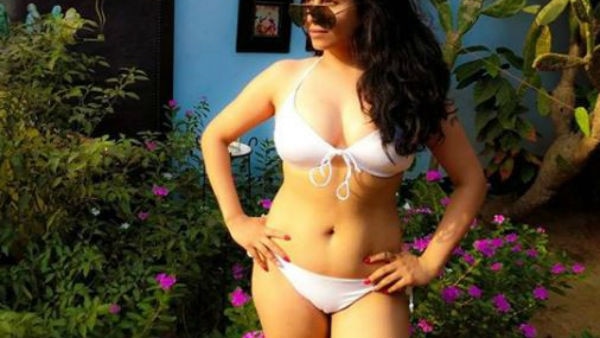 IN PICS: FAMOUS Bollywood singer Neha Bhasin sets temperature soaring with her bikini clicks from Goa! IN PICS: FAMOUS Bollywood singer Neha Bhasin sets temperature soaring with her bikini clicks from Goa!