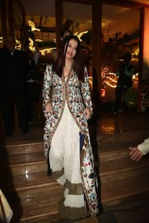 IN PICS: Aishwarya Rai, Sonam Kapoor, Sara Ali Khan, Karan Johar & other Bollywood CELEBS at STAR-STUDDED wedding reception!