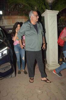 IN PICS: Boney Kapoor holds daughter Janhvi's hand like a protective dad as they visit Arjun Kapoor!