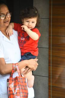 PICS: Taimur Ali Khan looks too adorable as he innocently gazes at paparazzi!