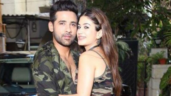 PIC ALERT! Bigg Boss 11 lovebirds Puneesh & Bandgi TWINNING in their military print outfits!  PIC ALERT! Bigg Boss 11 lovebirds Puneesh & Bandgi TWINNING in their military print outfits!