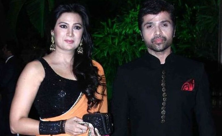 After Sonam Kapoor & Neha Dhupia, singer Himesh Reshamiya SECRETLY gets married to longtime girlfriend Sonia Kapoor! After Sonam Kapoor & Neha Dhupia, singer Himesh Reshamiya SECRETLY gets married to longtime girlfriend Sonia Kapoor!