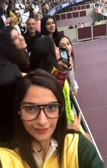 Janhvi Kapoor, Khushi and Boney Kapoor return from London, spotted at airport!