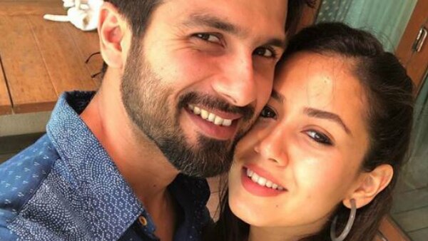 View INSIDE! Mira Rajput shares bedroom selfie with Shahid Kapoor sleeping & check out the fun part! View INSIDE! Mira Rajput shares bedroom selfie with Shahid Kapoor sleeping & check out the fun part!