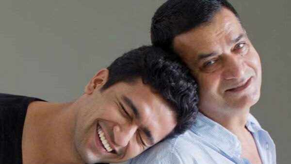 After watching Sanju, Vicky Kaushal's 'Papa kehte hain...': 'Puttar, so proud of you'! After watching Sanju, Vicky Kaushal's 'Papa kehte hain...': 'Puttar, so proud of you'!