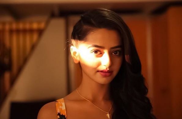 Helly Shah rejects Salman Khan’s BIGG BOSS 12! Helly Shah rejects Salman Khan’s BIGG BOSS 12!