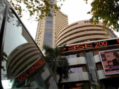 Assembly Election Results 2018: Sensex down by over 500 points, rupee slides below 72 Assembly Election Results 2018: Sensex down by over 500 points, rupee slides below 72