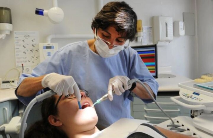 Concerned about scope in dental field? Check out these 5 career options after BDS course Concerned about scope in dental field? Check out these 5 career options after BDS course