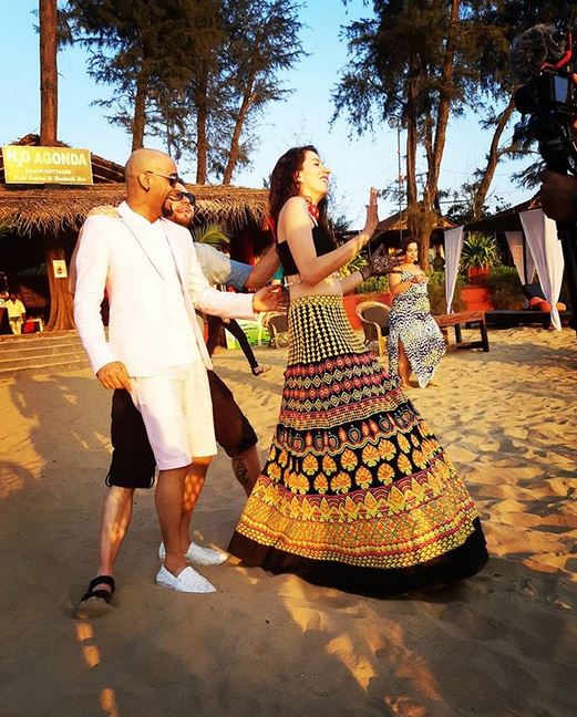 CONGRATULATIONS! ROADIES’ Raghu Ram and Natalie Di Luccio get MARRIED on a beach