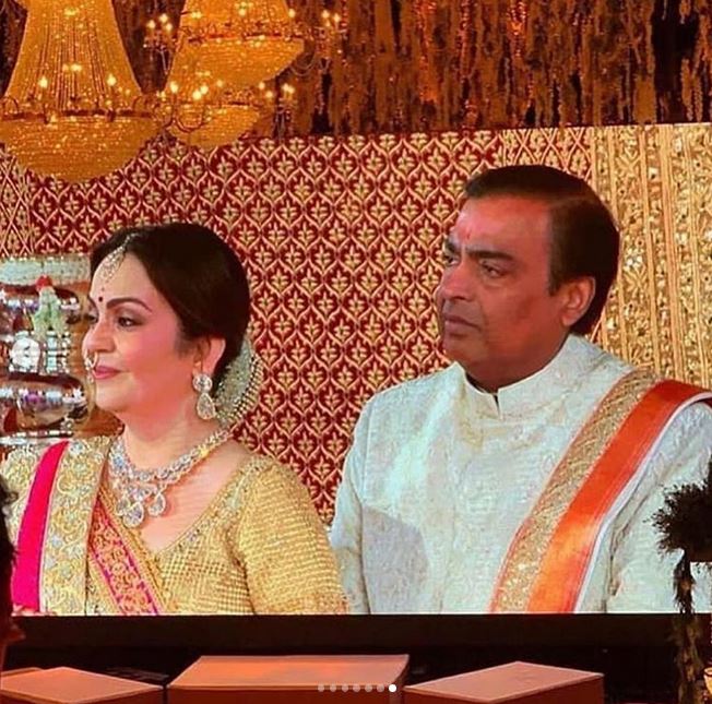 ISHA AMBANI ANAND PIRAMAL WEDDING: Here is the FIRST PICTURE of Mr. and Mrs. Piramal