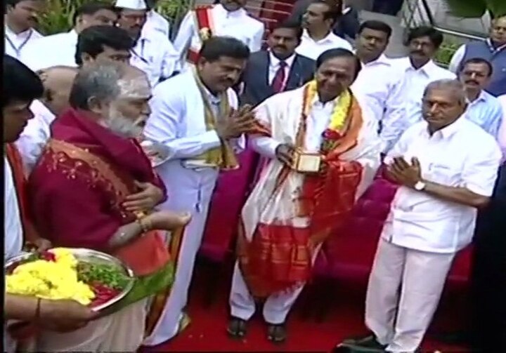 KCR takes oath as Telangana CM KCR takes oath as Telangana CM