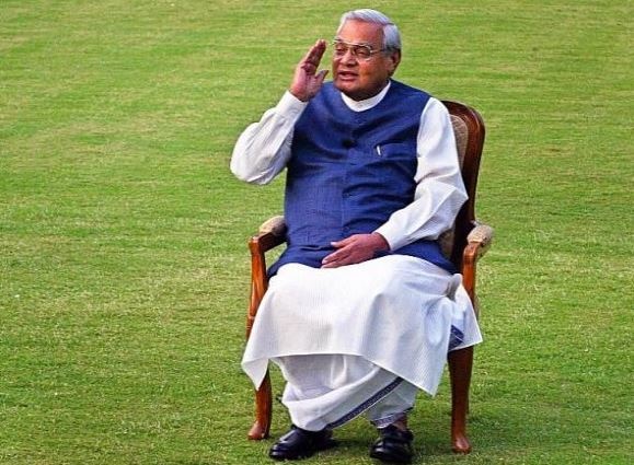 Govt to launch Rs 100 coin with former PM Atal Bihari Vajpayee's portrait Govt to launch Rs 100 coin with former PM Atal Bihari Vajpayee's portrait on it