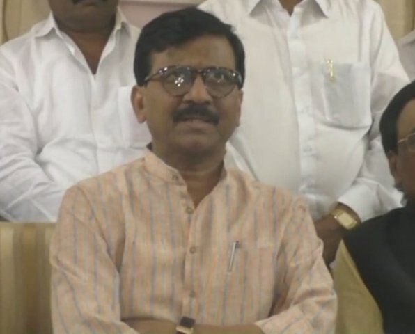 Rafale Deal issue will be sorted out in the parliament and not in SC: Sanjay Raut Rafale Deal issue will be sorted out in the parliament and not in SC: Sanjay Raut