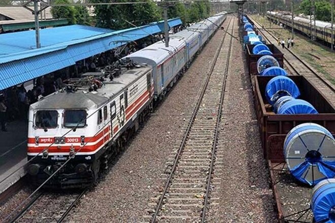 Central Railway Recruitment 2018: Apply for DEO, Executive Asst, Office Asst jobs; Check last date Central Railway Recruitment 2018: Apply for DEO, Executive Asst, Office Asst jobs; Check last date