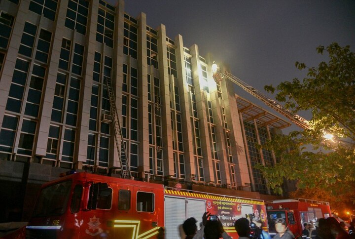 Mumbai hospital fire: CM Fadnavis orders probe; Labour min announces Rs 10 lakh ex-gratia for kin of deceased Mumbai hospital fire: CM Fadnavis orders probe; Labour Min announces Rs 10 lakh ex-gratia for kin of deceased