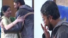 PICTURES: Emotional Hamid Ansari Cries As He Meets Sushma Swaraj, Mother Says “Mera Bharat Mahaan”