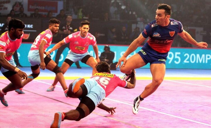 Pro Kabaddi League 2018: Dabang Delhi play out 37-37 draw with Jaipur Pink Panthers Pro Kabaddi League 2018: Dabang Delhi play out 37-37 draw with Jaipur Pink Panthers