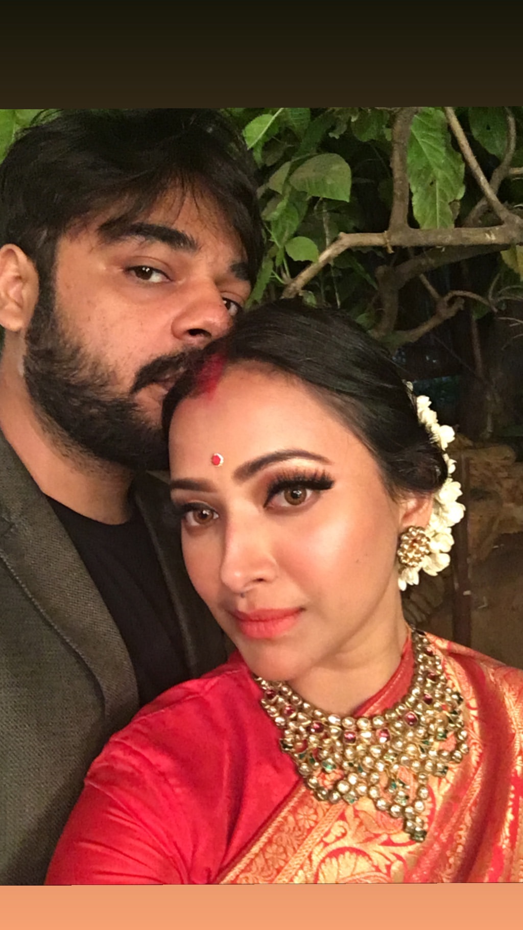 Shweta Basu Prasad Wedding Reception: 'Kahaani Ghar Ghar Kii' co-star Sakshi Tanwar, Vishal Bhardwaj, Chetan Hansraj & Ishaan Khatter attentd!