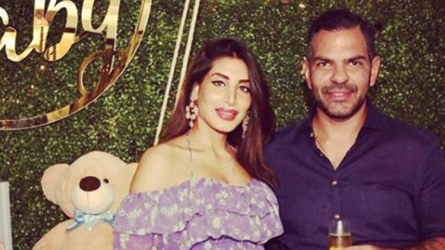 Karisma Kapoor’s EX-husband Sunjay Kapur & his wife Priya Sachdev become parents to baby boy-Azarias Kapur Karisma Kapoor’s EX-husband Sunjay Kapur & his wife Priya Sachdev become parents to a baby boy