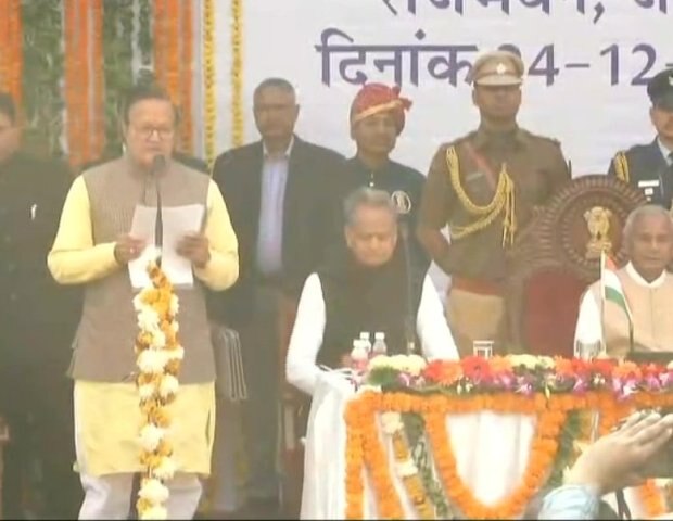 Rajasthan: 23 ministers to swear-in today Rajasthan: 13 cabinet and 10 state ministers sworn into Gehlot's cabinet