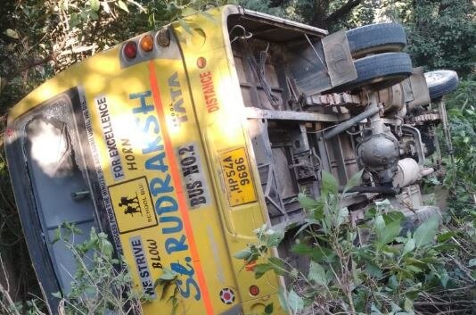 35 students on way to attend PM Modi’s rally in Himachal Pradesh injured in bus accident 35 students on way to attend PM Modi’s rally in Himachal injured in bus accident