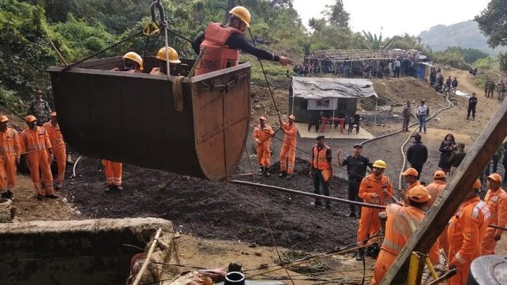 Meghalaya mine crisis Indian Navy team to join rescue operations survival chances of trapped miners minimal Meghalaya: Indian Navy team to join in rescue operations to save trapped miners
