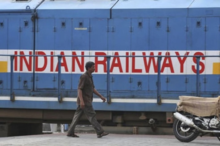 RRB JE Recruitment 2019: Bad News! Vacancies decreased to 13487, Read Notification Here rrb.gov.in RRB JE Recruitment 2019: Bad News! Vacancies DECREASED to 13487, Read Notification Here