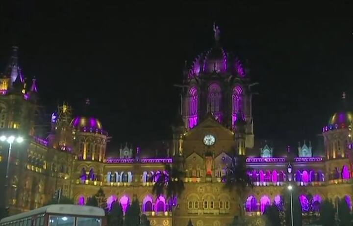 Chhatrapati Shivaji Maharaj Terminus in #Mumbai illuminated on new year's eve.