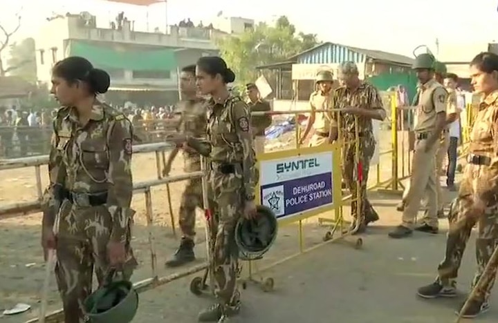 Koregaon Bhima anniversary: Security stepped up as people pay tributes at war memorial Koregaon Bhima anniversary: Security stepped up as people pay tributes at war memorial