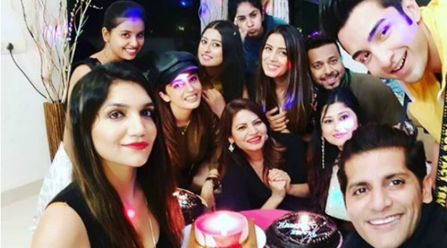 New Year 2019: Nehha Pendse, Srishty Rode, Karanvir Bohra, Rohit Suchanti  & other 'Bigg Boss 12' contestants reunite! PICS & VIDEOS! PICS & VIDEOS: Karanvir, Nehha, Srishty & other 'Bigg Boss 12 contestants reunite to celebrate New Year 2019!