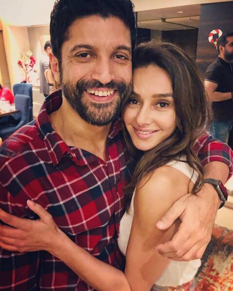 Farhan Akhtar & girlfriend Shibani Dandekar all set to get married?